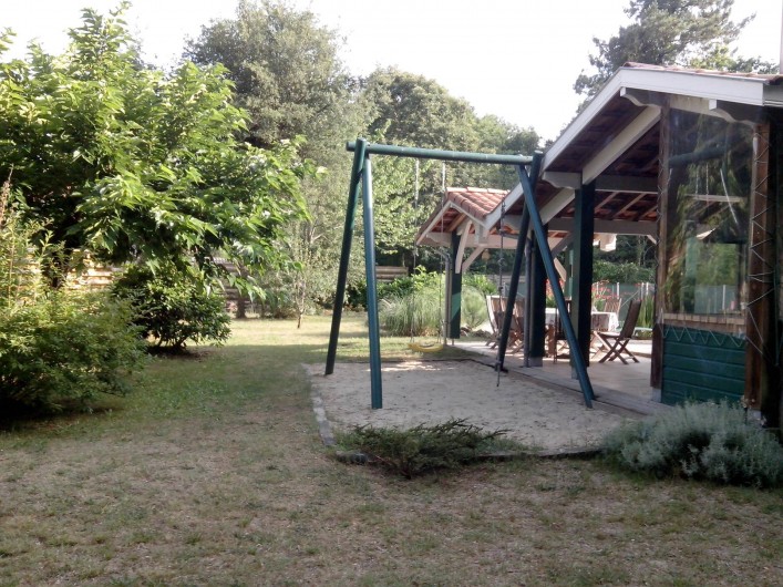 Location de vacances - Villa à Seignosse - coin barbecue, portique