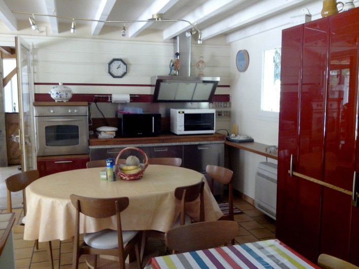 Location de vacances - Villa à Seignosse - cuisine 1 et coin repas
