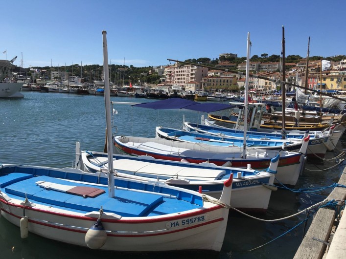 Location de vacances - Appartement à Cassis - Barques de pécheur