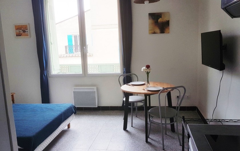 Location de vacances - Studio à Charleval - avec spacieux coin repas