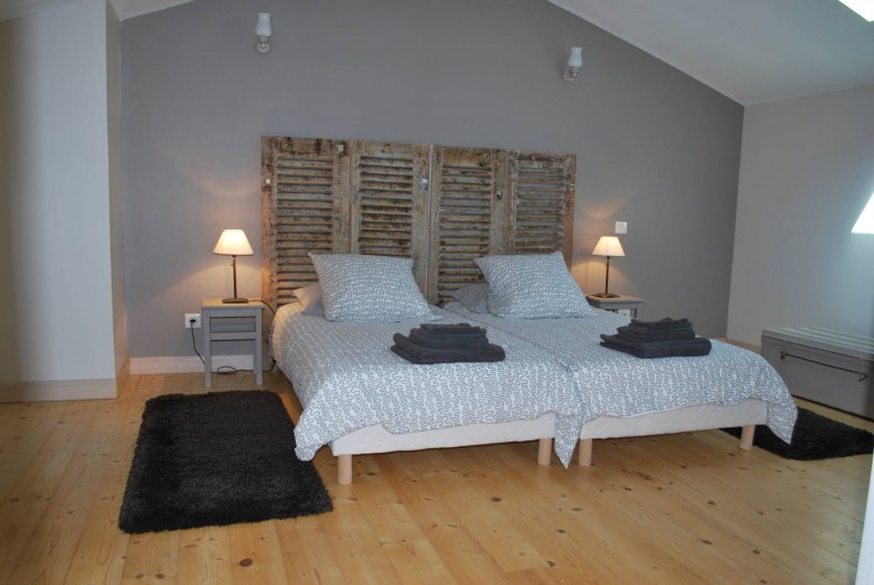 Location de vacances - Gîte à Eygurande-et-Gardedeuil - Chambre à l'étage Gîte de la Guirandole-Eygurande et Gardedeuil-Dordogne