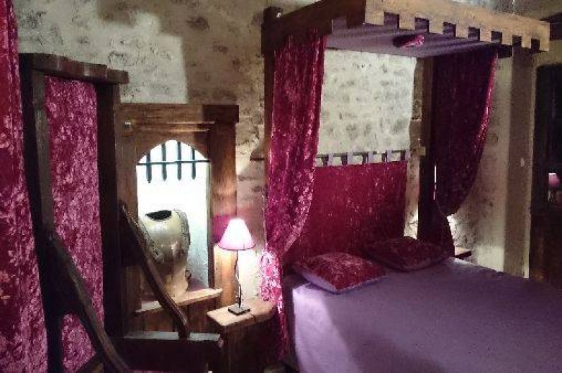 Location de vacances - Gîte à Servas - Grande chambre Médiévale