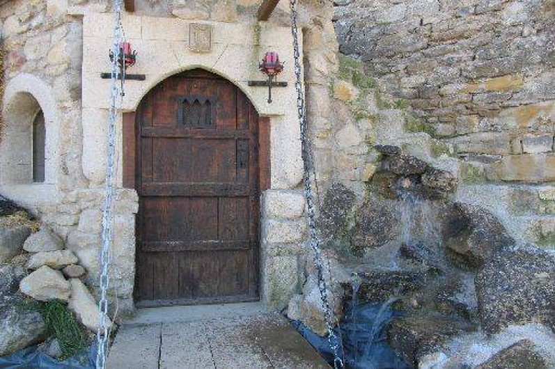 Location de vacances - Gîte à Servas - Entréé du Mas par pont Levis