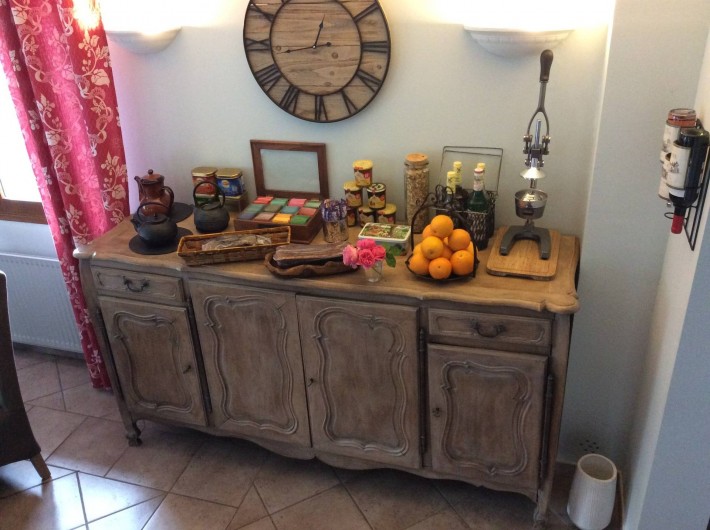 Location de vacances - Chalet à Barcelonnette - Buffet Petit Déjeuner gracieusement mis à disposition.