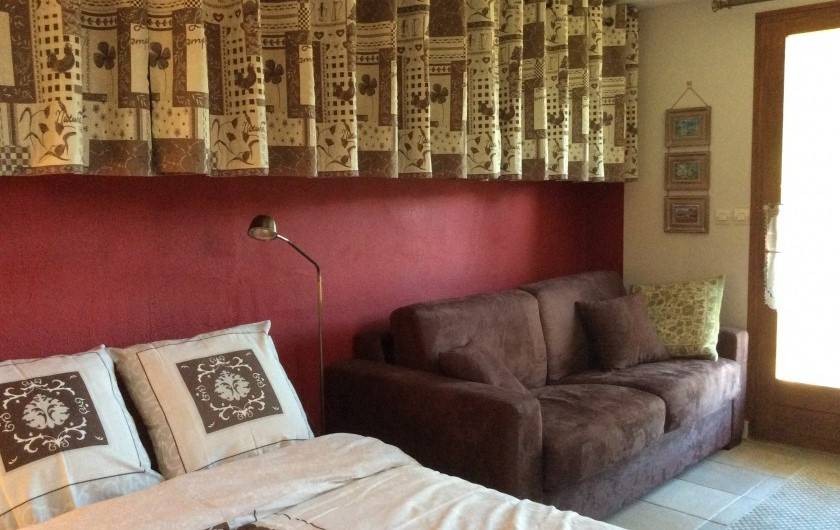 Location de vacances - Chalet à Barcelonnette - Chambre 5 : avec WC et lave main.   4 couchages possibles.