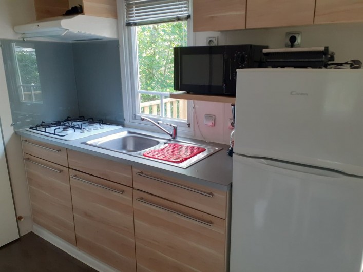 Location de vacances - Bungalow - Mobilhome à Camiers - Coin cuisine