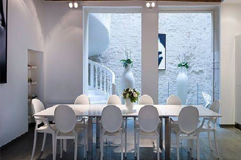 Location de vacances - Chambre d'hôtes à Beaune - La salle à manger