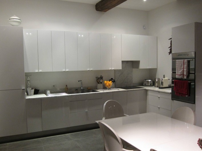 Location de vacances - Chambre d'hôtes à Beaune - La cuisine, entièrement équipée