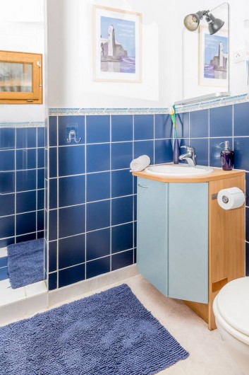 Location de vacances - Gîte à Dému - Salle de douche/wc de Vandi