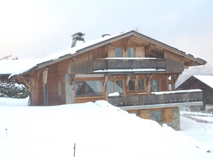 Location de vacances - Chalet à Demi-Quartier - Chalet en hiver côté sud