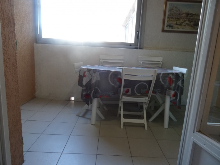 Location de vacances - Appartement à Saint-Aygulf - Loggia avec vue extérieure (ouverture et fermeture double vantaux)