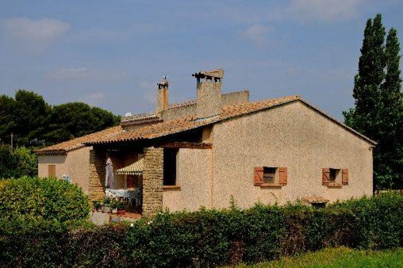 Location de vacances - Villa à Cornillon-Confoux