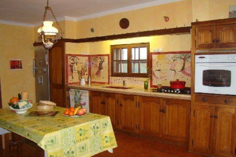 Location de vacances - Villa à Cornillon-Confoux