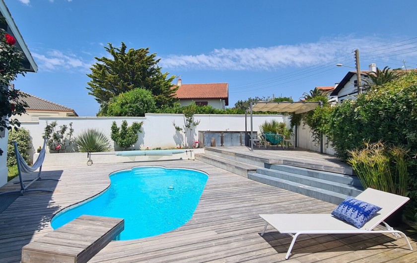 Location de vacances - Villa à Biarritz - Piscine