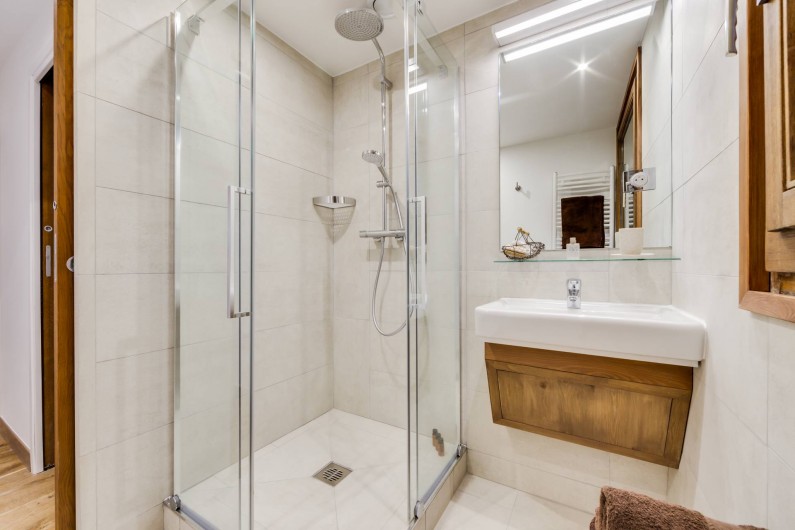 Location de vacances - Appartement à Val-d'Isère - Salle de bains 2