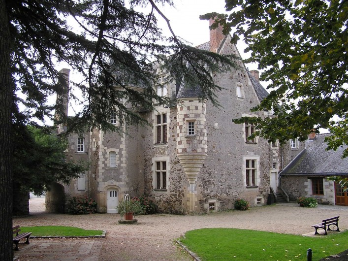 Location de vacances - Studio à Saint-Aubin-de-Luigné - Mairie de St Aubin de Luigné (XVIe s.)