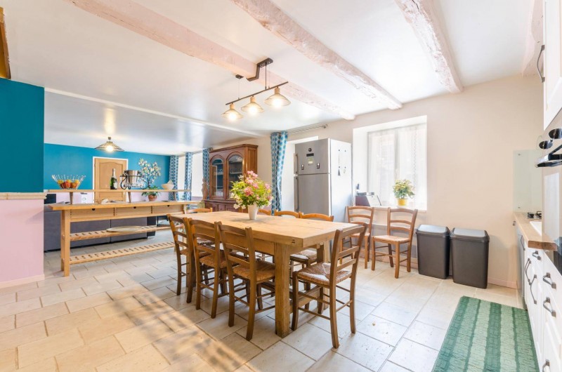 Location de vacances - Gîte à Baroville - La cuisine, ainsi que le salon, a été rafraîchie en hiver 2019.