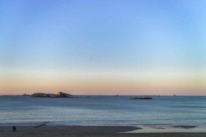 Location de vacances - Villa à Dinard - Plage de Dinard / Saint Enogat