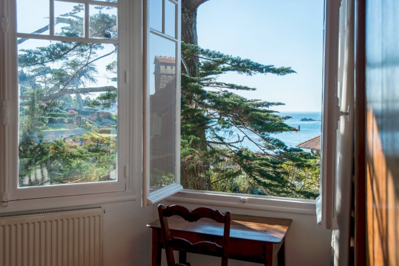 Location de vacances - Villa à Dinard - Vue Mer - Chambre 2