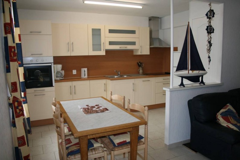 Location de vacances - Appartement à Wissant - coin repas et cuisine