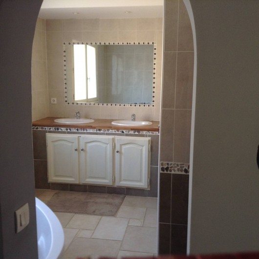 Location de vacances - Villa à Bormes-les-Mimosas - salle de bain du RDC