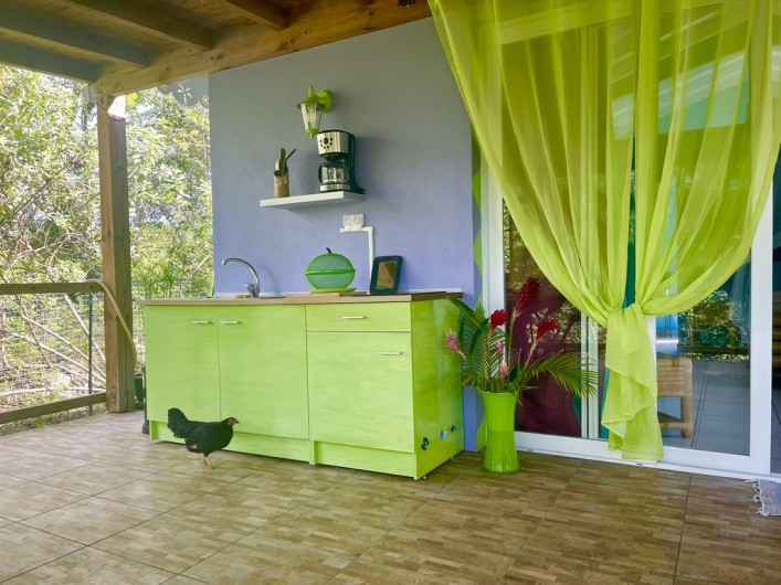 Location de vacances - Chambre d'hôtes à Le Gosier - Terrasse privée de la chambre XXL de 50m2