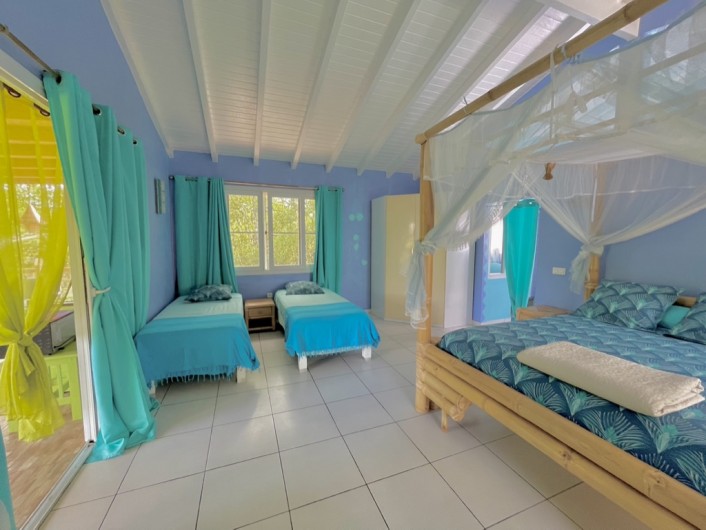 Location de vacances - Chambre d'hôtes à Le Gosier - Chambre XXL 128€ la nuit pour 2 personnes + 35€  la nuit par personne en +