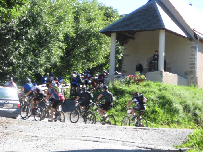 Location de vacances - Appartement à Saint-Jean-d'Arves - Cyclisme