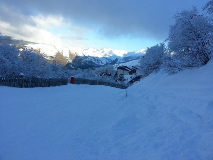 Location de vacances - Chalet à Saint-Lary-Soulan - Chalet vu des pistes