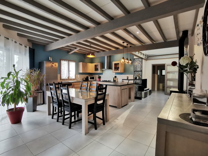 Location de vacances - Villa à Montagnac - Vue depuis l'entrée dans la villa