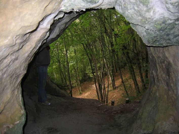Location de vacances - Gîte à Tursac - une des grottes dans nos falaises