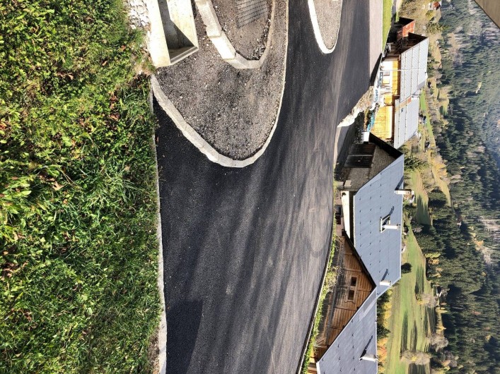 Location de vacances - Appartement à Hauteluce - Devant chalet parking