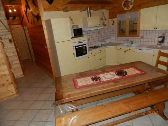 Location de vacances - Appartement à Hauteluce - Pièce de vie salle à manger avec cuisine