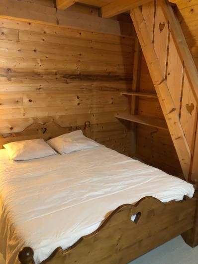 Location de vacances - Appartement à Hauteluce - Chambre 2: 1 lit double + mezzanine avec matelas 2 personnes