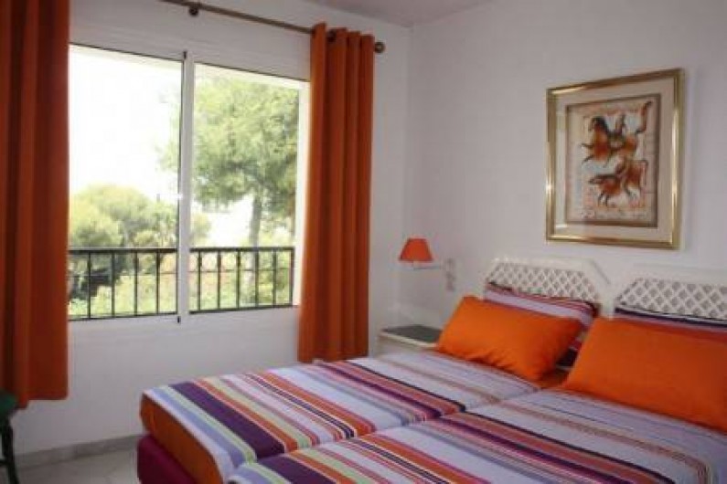 Location de vacances - Appartement à Malaga - bedroom 1 (there is now a new boxspring XL)