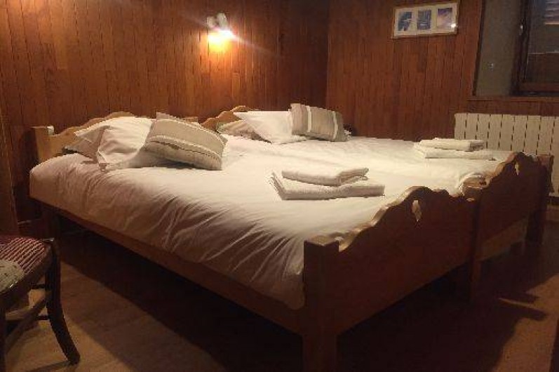 Location de vacances - Appartement à Morzine - 1ère chambre GENTIANE 2 lits 1 personne