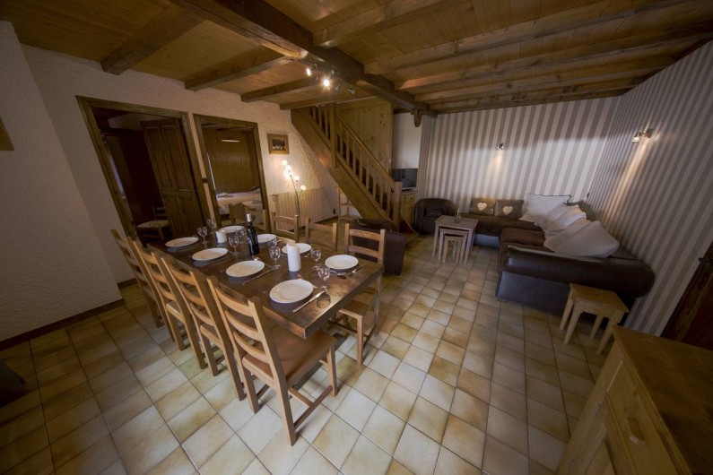 Location de vacances - Appartement à Morzine - Coin salon ABRICOTINE