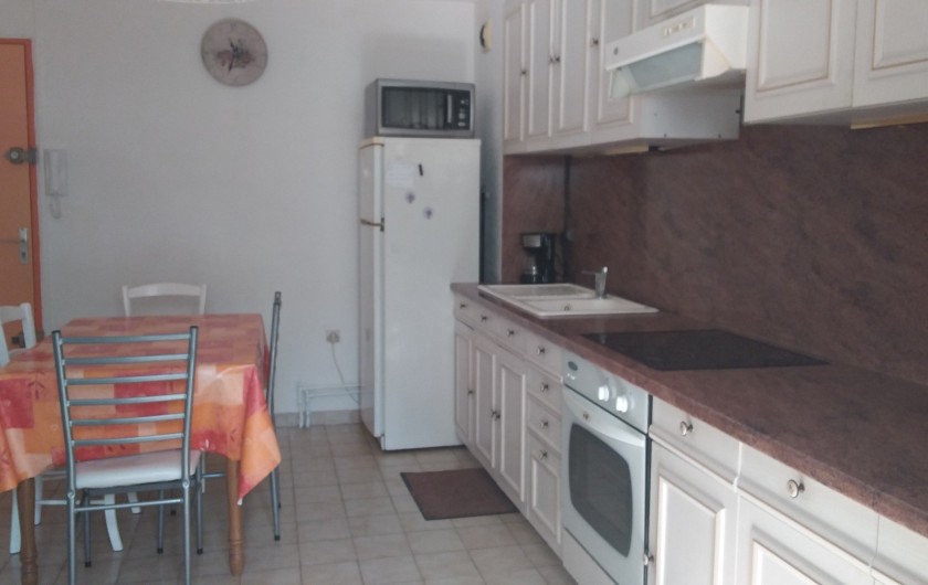Location de vacances - Appartement à Sète - cuisine-salon
