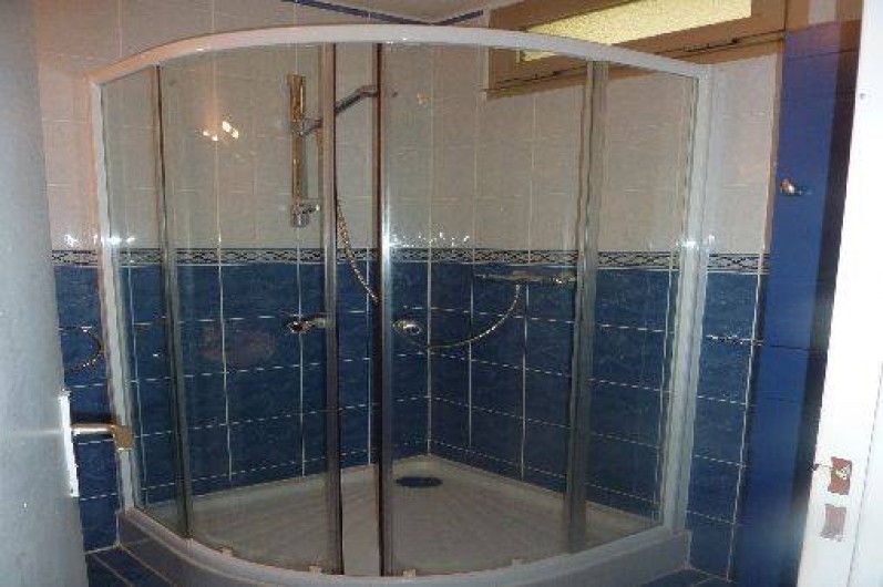 Location de vacances - Studio à Cavalaire-sur-Mer - Douche