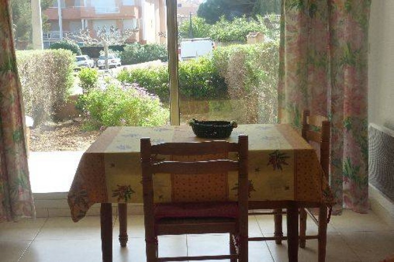 Location de vacances - Studio à Cavalaire-sur-Mer - Séjour