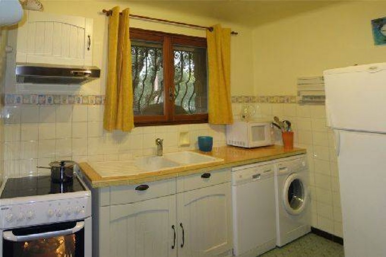 Location de vacances - Appartement à Saint-Aygulf - Cuisine équipée