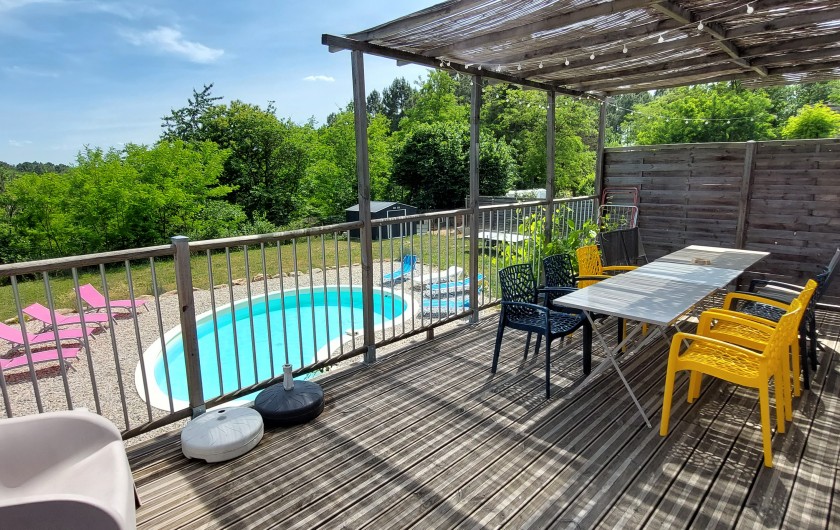 Location de vacances - Villa à Joyeuse - Terrasse au sud ombragée