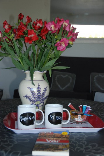 Location de vacances - Appartement à Saint-Aygulf - Entrez, soyez la bienvenue.