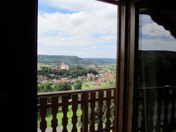 Location de vacances - Chalet à Anould - vue depuis balcon chambre à l'étage