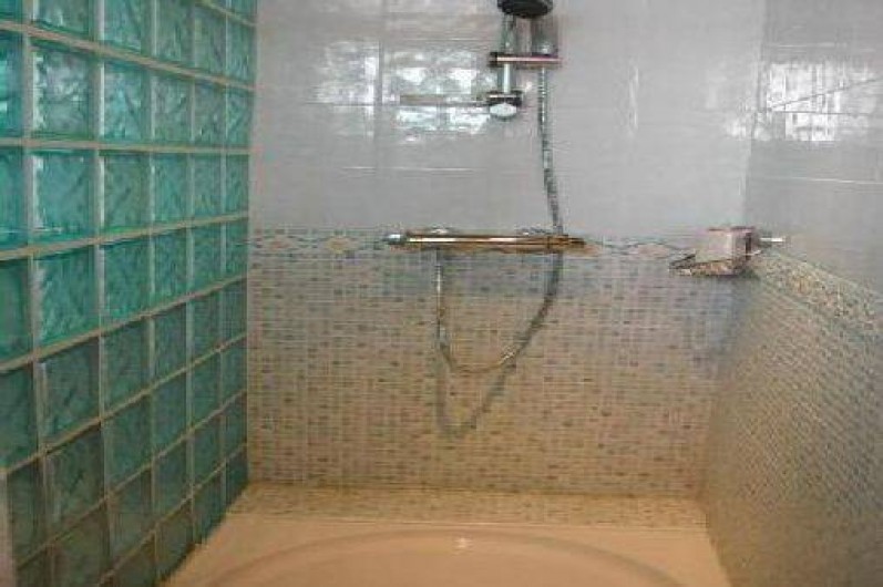 Location de vacances - Appartement à Les Deux Alpes - DOUCHE