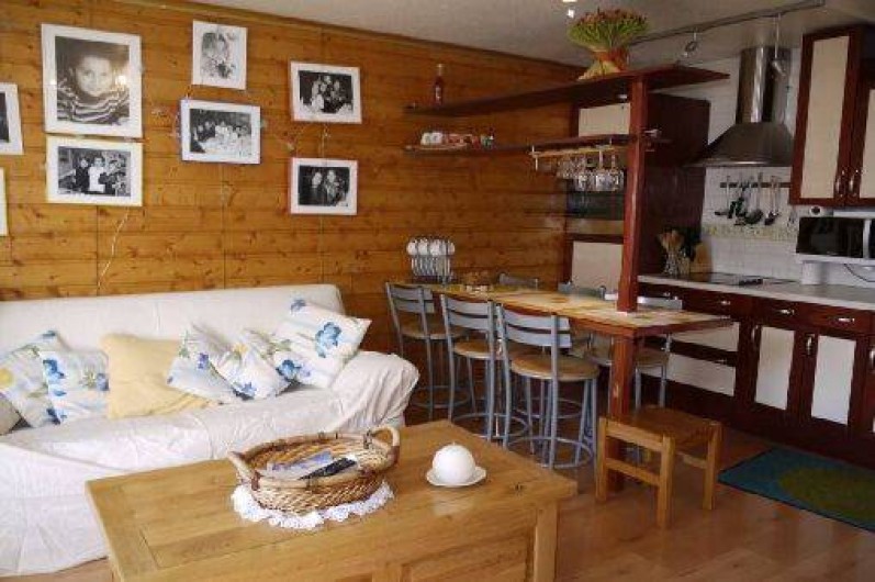 Location de vacances - Appartement à Les Deux Alpes - VUE D'ENSEMBLE cuisine/salon