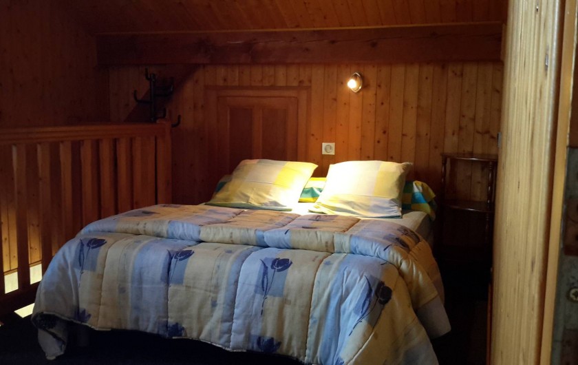 Location de vacances - Chalet à Taninges - MONT-CALY N°2 Mezzanine - couchage double