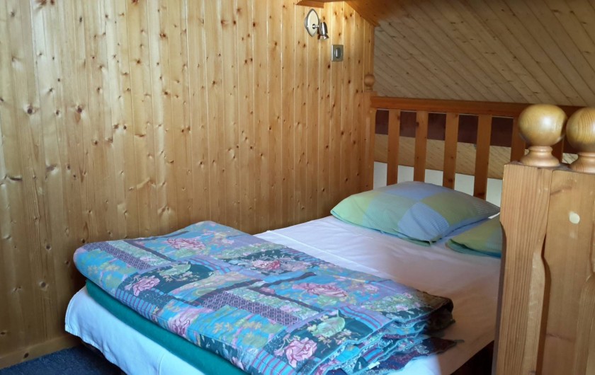 Location de vacances - Chalet à Taninges - MONT-CALY N°1 Mezzanine - couchage double