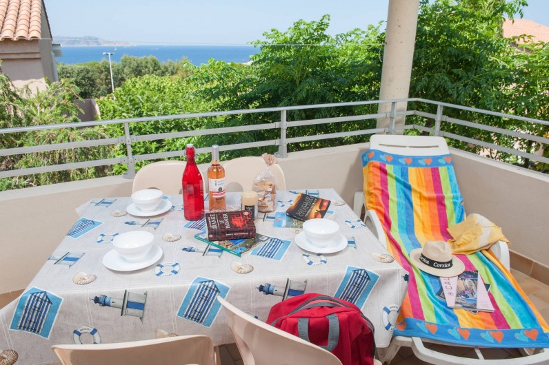 Location de vacances - Appartement à Lumio - Terasse