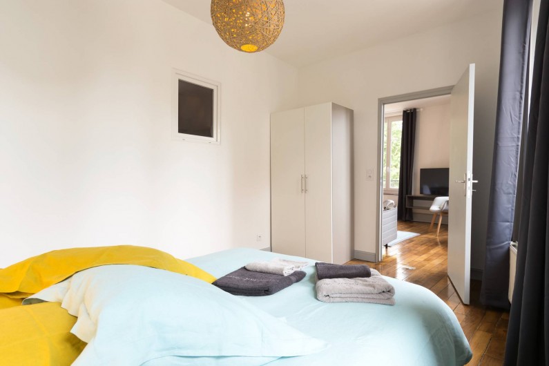 Location de vacances - Appartement à Charleville-Mézières - Chambre Moulin avec armoire penderie